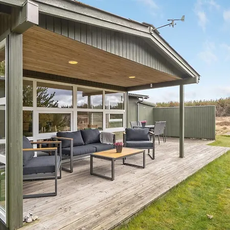 Asmir - 1-1km From The Sea By Interhome *
